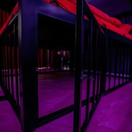 Secret Bdsm - Adults Only Lägenhet *